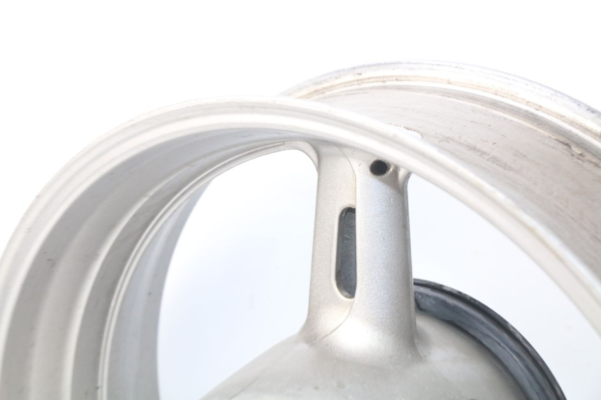 photo de OBRĘCZ TYLNA YAMAHA FJR ABS 1300 (2006 - 2012) - Oznaczenia i referencje