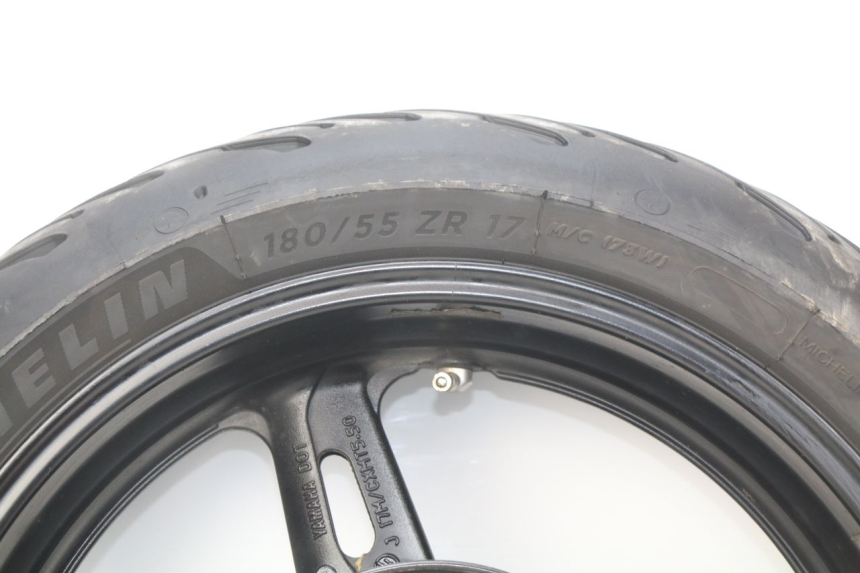 photo de OBRĘCZ TYLNA YAMAHA FJR ABS 1300 (2016 - 2020) - Oznaczenia i referencje