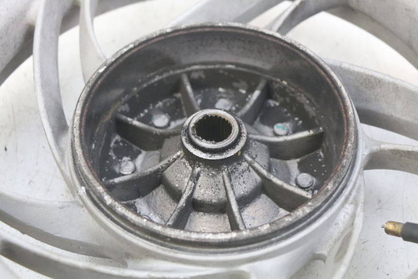 photo de OBRĘCZ TYLNA PIAGGIO FLY 4T 50 (2013 - 2017) - Oznaczenia i referencje