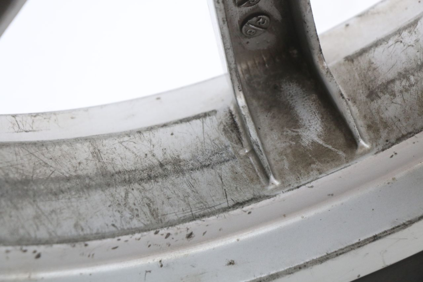 photo de OBRĘCZ TYLNA PEUGEOT GEOPOLIS RS 125 (2007 - 2009) - Szczegóły charakterystyczne