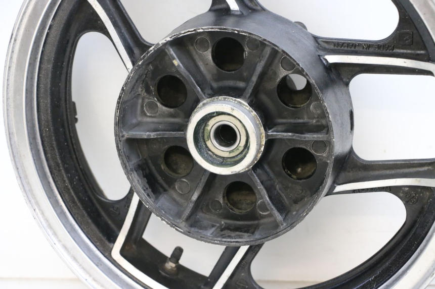 photo de OBRĘCZ TYLNA KAWASAKI GPZ RX 1000 (1986 - 1988) - Widok z bliska