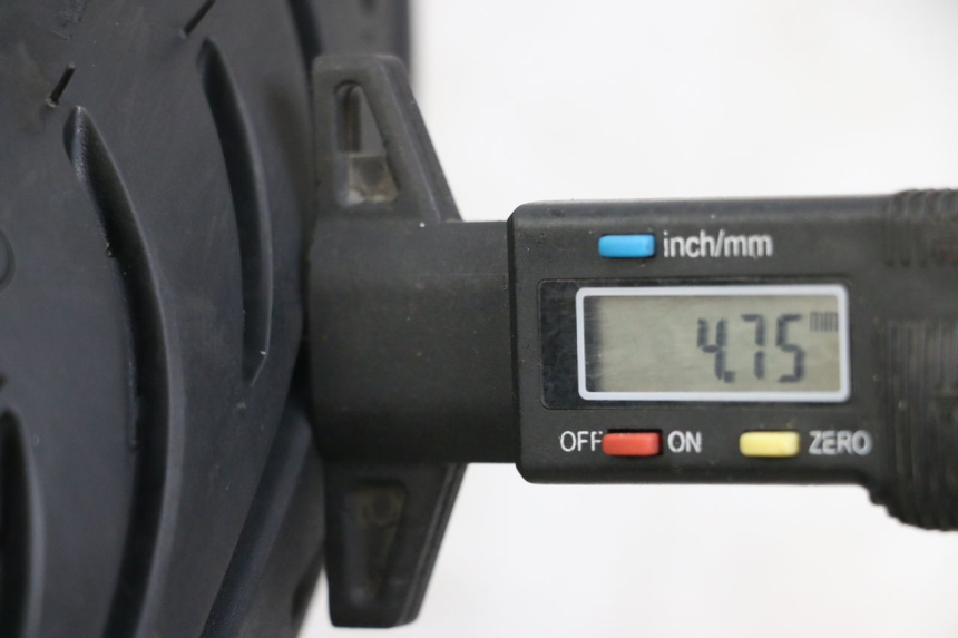 photo de OBRĘCZ TYLNA SUZUKI GSX E 250 (1982 - 1983) - Szczegół części