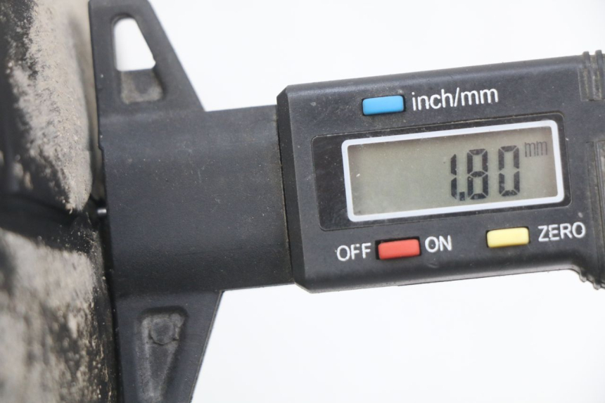 photo de OBRĘCZ TYLNA SUZUKI GSX-F GSX  F 1100 (1988 - 1994) - Szczegół części