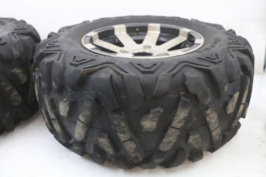 photo de OBRĘCZ TYLNA HYTRACK HY S 4X4 410 (2013 - 2016) - Szczegół części