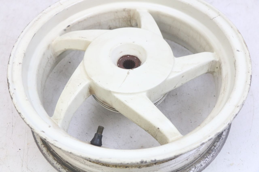 photo de OBRĘCZ TYLNA SYM JET SPORT XR 50 (2006 - 2015) - Zbliżenie komponentów