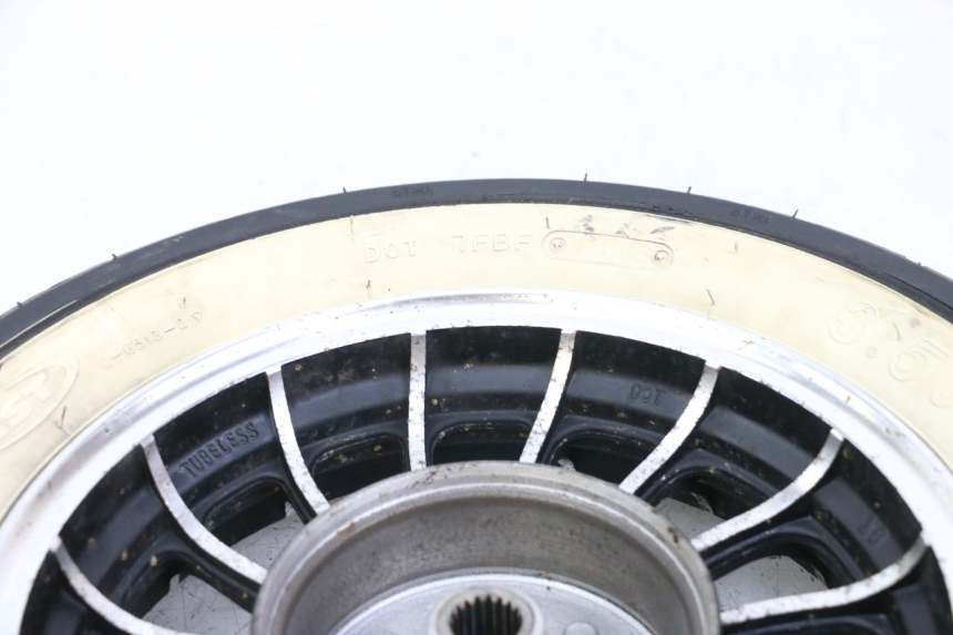 photo de OBRĘCZ TYLNA JM MOTORS VX 125 (2022 - 2025) - Zbliżenie komponentów