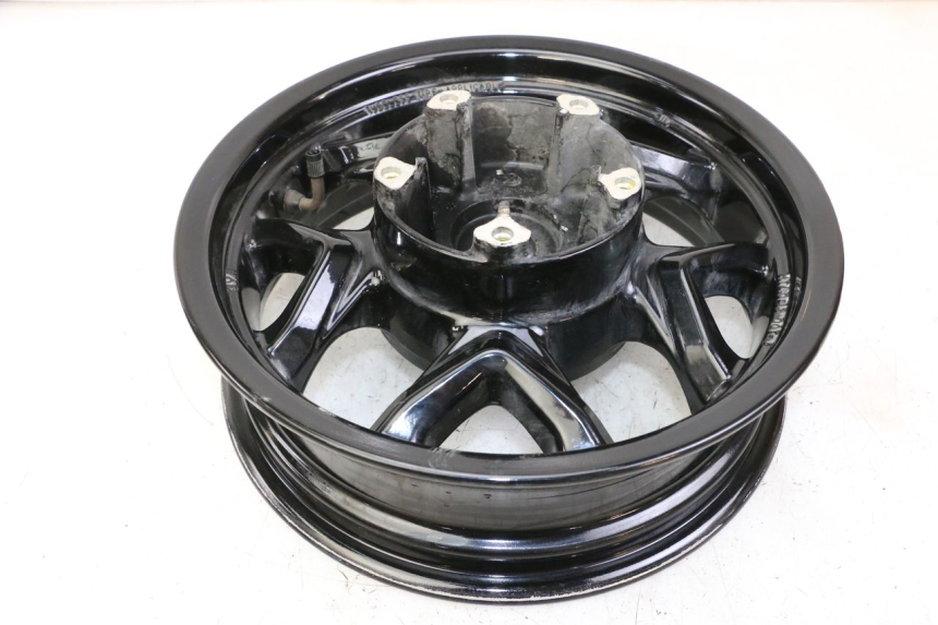 photo de OBRĘCZ TYLNA SYM JOYMAX 125 (2010 - 2017) - Widok z bliska