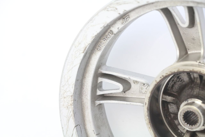 photo de OBRĘCZ TYLNA PEUGEOT KISBEE 4T 50 (2018 - 2022) - Zoom stanu zużycia