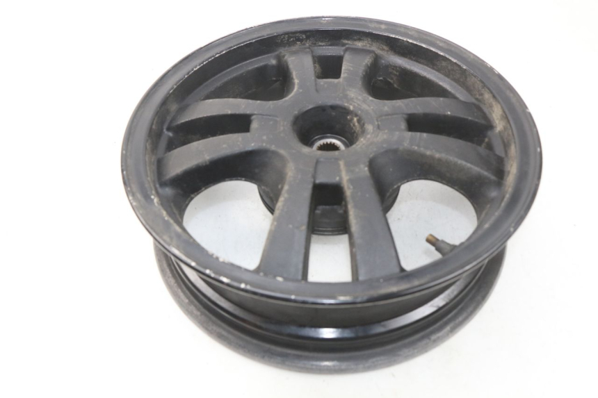 photo de OBRĘCZ TYLNA KYMCO LIKE 2T 50 (2009 - 2018) - Szczegół części