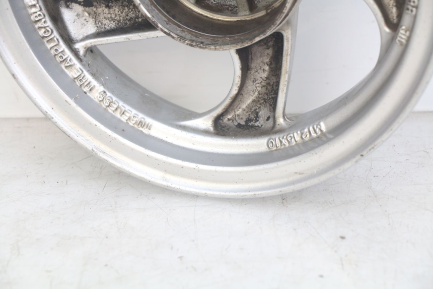 photo de OBRĘCZ TYLNA SYM MIO 50 (2011 - 2017) - Zoom stanu zużycia