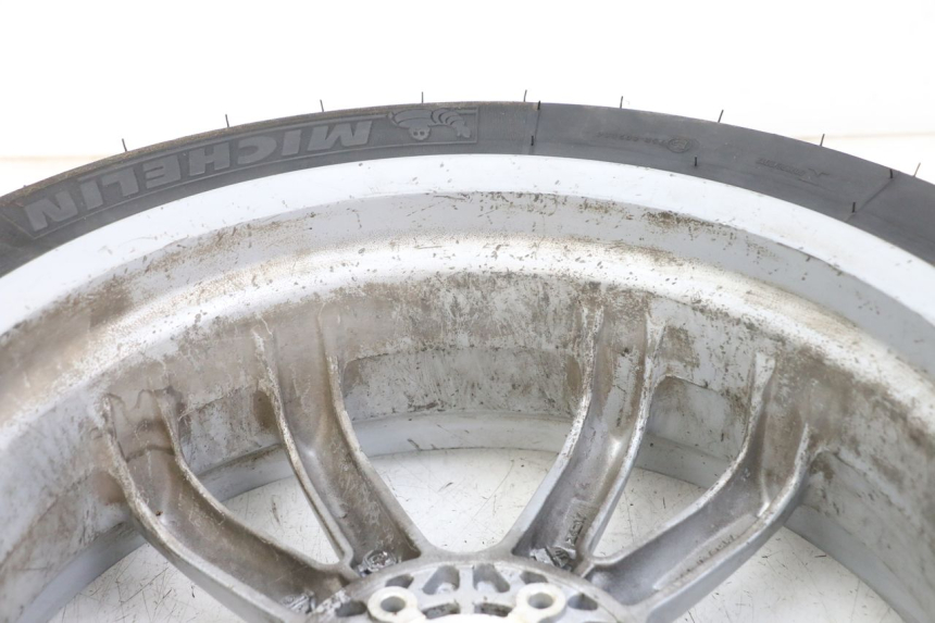 photo de OBRĘCZ TYLNA PIAGGIO MP3 LT 400 (2007 - 2012) - Punkty mocowania