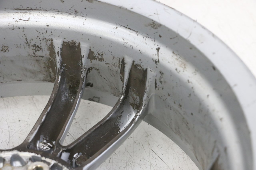 photo de OBRĘCZ TYLNA PIAGGIO MP3 LT 400 (2007 - 2012) - Stan powierzchni