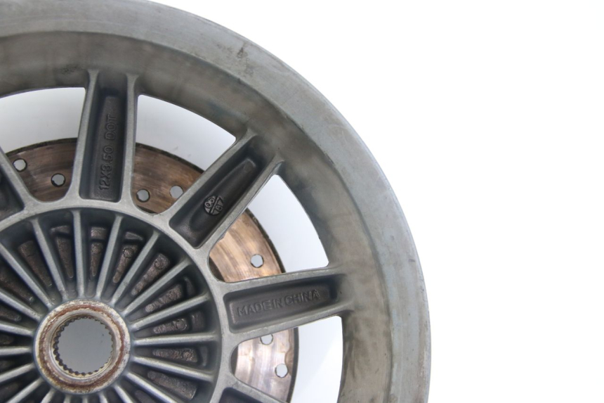 photo de OBRĘCZ TYLNA PIAGGIO MP3 125 (2006 - 2014) - Zbliżenie komponentów