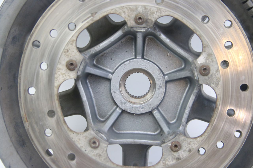 photo de OBRĘCZ TYLNA PIAGGIO MP3 125 (2006 - 2014) - Zbliżenie techniczne