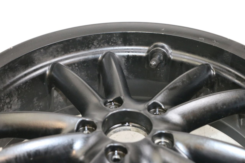 photo de OBRĘCZ TYLNA PIAGGIO MP3 500 (2011 - 2015) - Szczegóły charakterystyczne