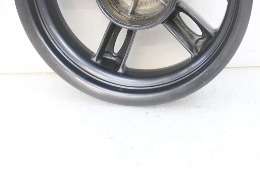 photo de OBRĘCZ TYLNA YAMAHA NEOS NEO'S 4T 50 (2008 - 2016) - Zoom stanu zużycia