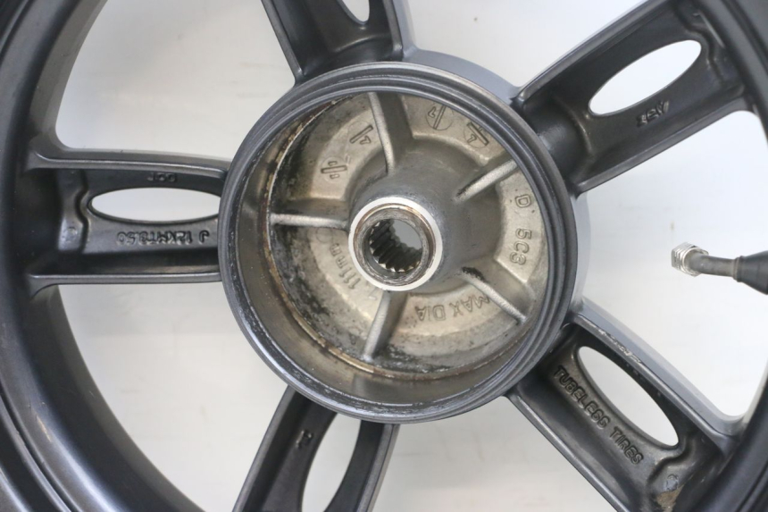 photo de OBRĘCZ TYLNA YAMAHA NEOS NEO'S 4T 50 (2008 - 2016) - Zbliżenie techniczne