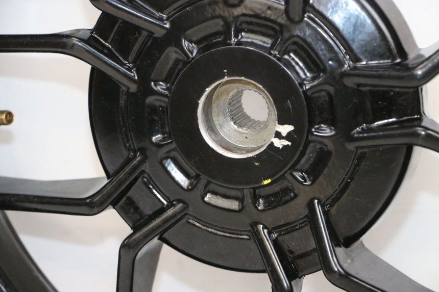 photo de OBRĘCZ TYLNA PIAGGIO NEW TYPHOON 50 (2018 - 2021) - Zbliżenie techniczne