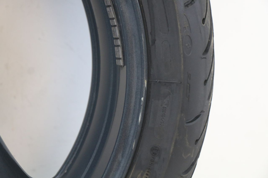 photo de OBRĘCZ TYLNA MOTO GUZZI NORGE 8V GT 1200 (2011 - 2016) - Zbliżenie komponentów