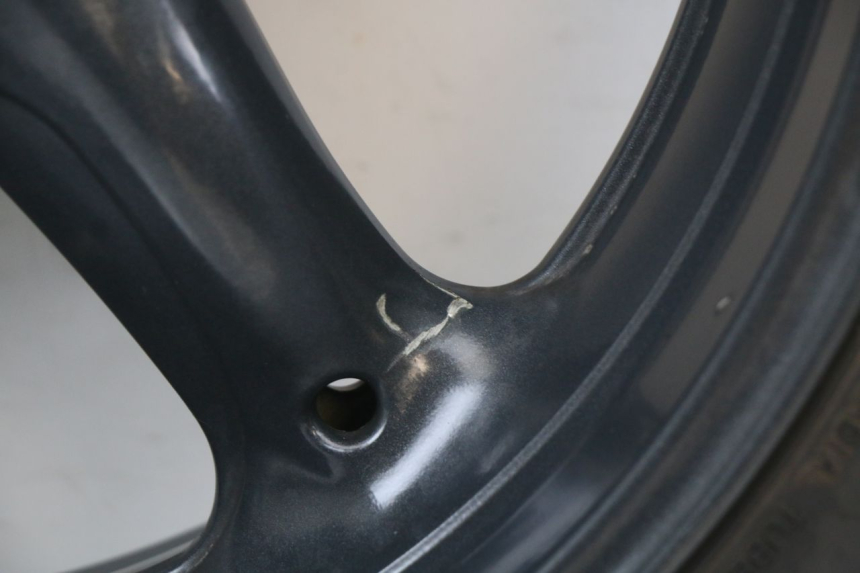 photo de OBRĘCZ TYLNA MOTO GUZZI NORGE 8V GT 1200 (2011 - 2016) - Widok z bliska