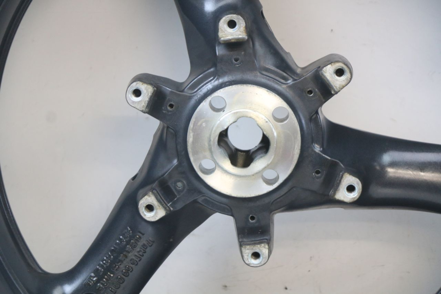 photo de OBRĘCZ TYLNA MOTO GUZZI NORGE 8V GT 1200 (2011 - 2016) - Zbliżenie techniczne