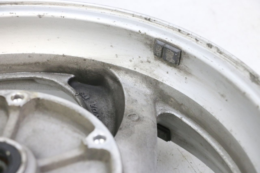 photo de OBRĘCZ TYLNA HONDA NTV DEAUVILLE 650 (2001 - 2006) - Stan powierzchni