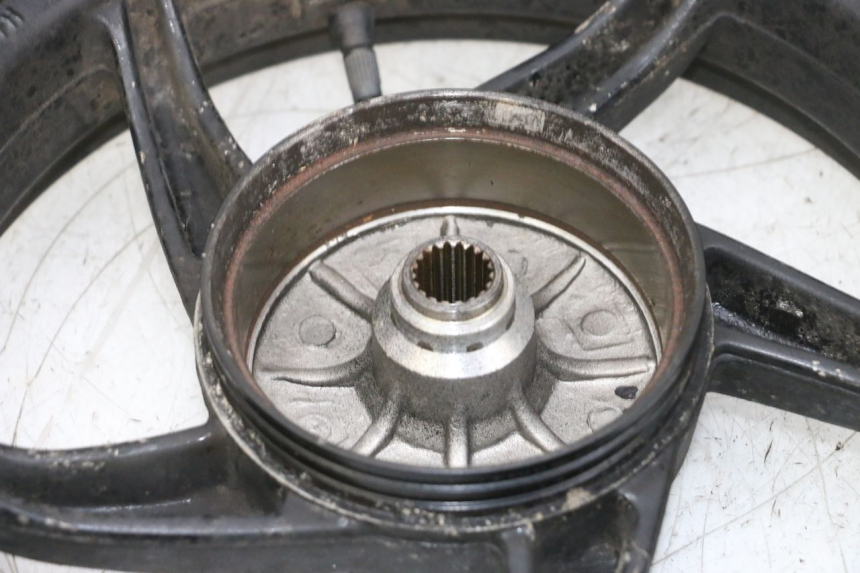 photo de OBRĘCZ TYLNA SYM ORBIT 2 4T 50 (2008 - 2017) - Widok produktu