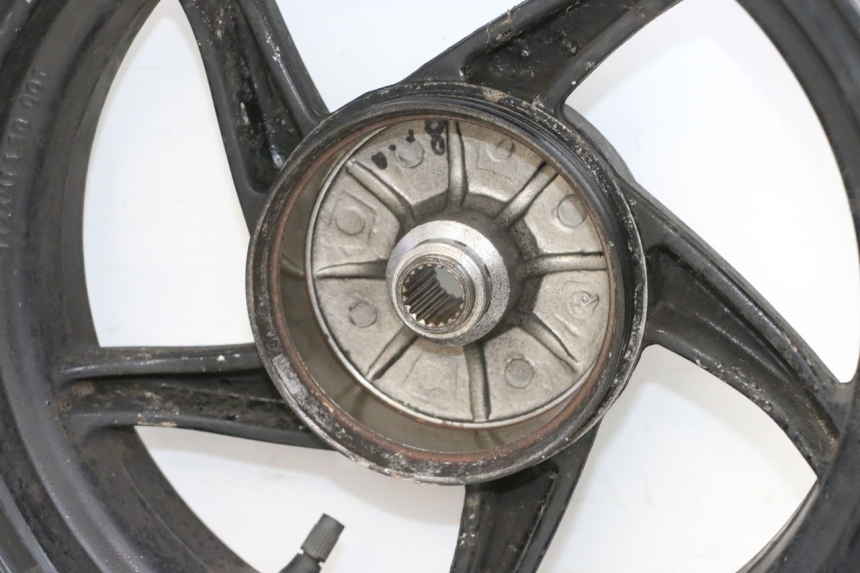 photo de OBRĘCZ TYLNA SYM ORBIT 2 4T 50 (2008 - 2017) - Zbliżenie techniczne