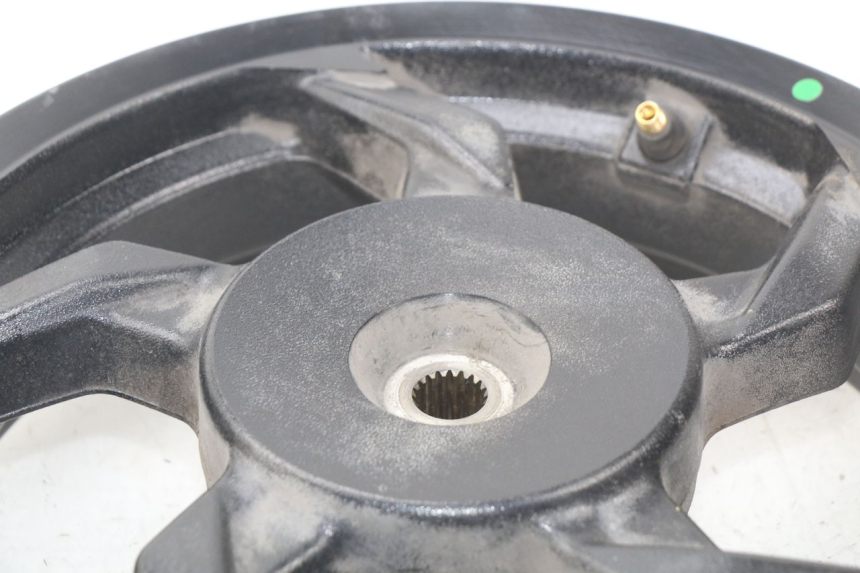 photo de OBRĘCZ TYLNA SYM ORBIT III 3 4T 50 (2021 - 2025) - Zbliżenie techniczne