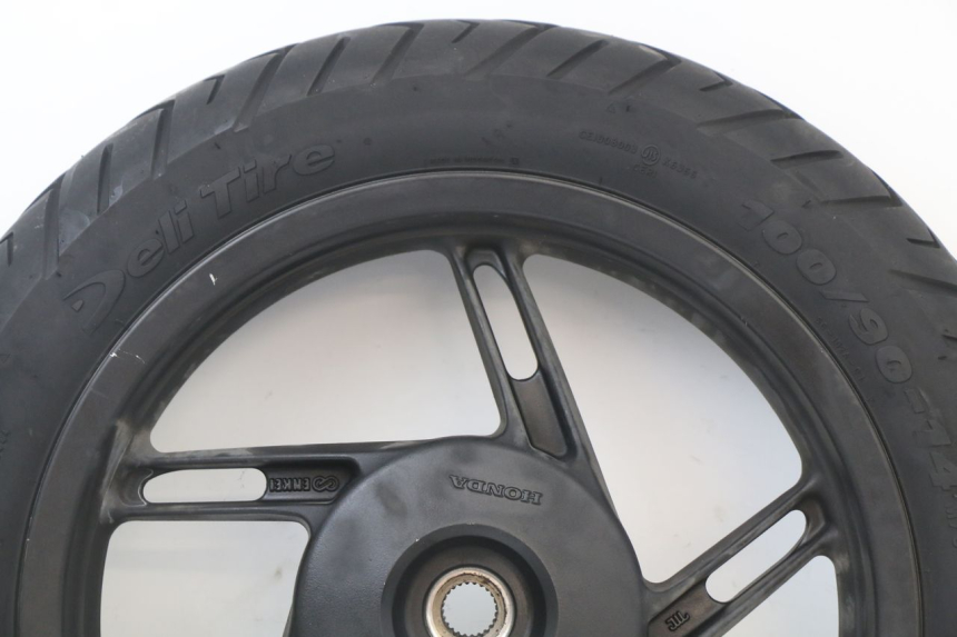 photo de OBRĘCZ TYLNA HONDA PCX (JF28) 125 (2009 - 2011) - Szczegół części