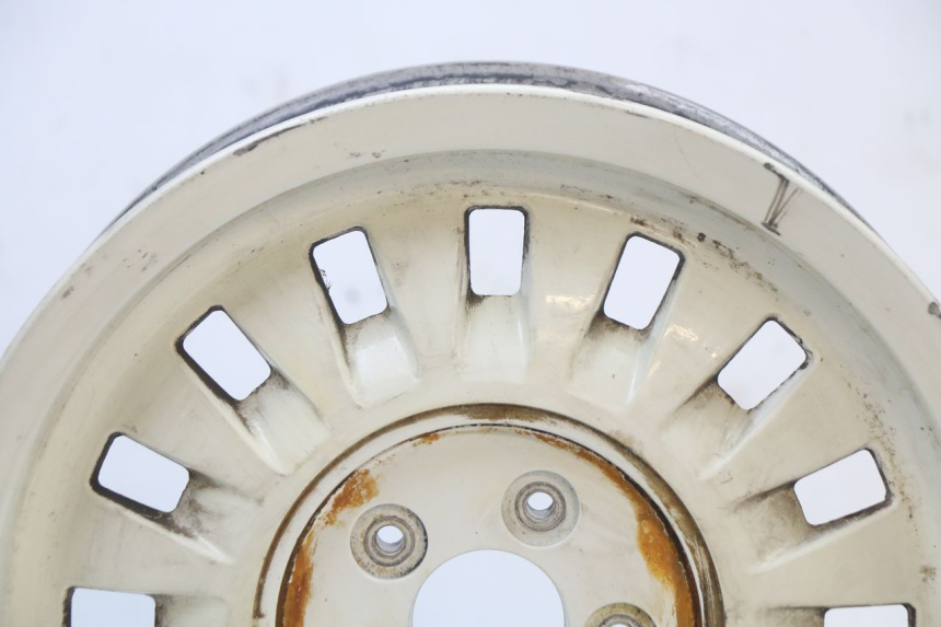 photo de OBRĘCZ TYLNA PEUGEOT DJANGO 125 (2014 - 2017) - Zoom stanu zużycia