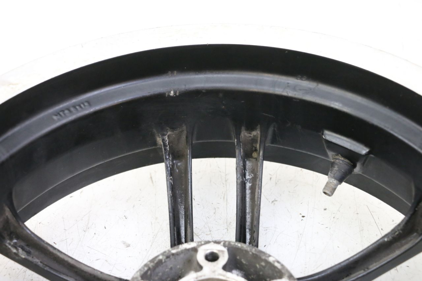 photo de OBRĘCZ TYLNA PEUGEOT SPEEDFIGHT 3 LC 2T 50 (2009 - 2015) - Widok z bliska