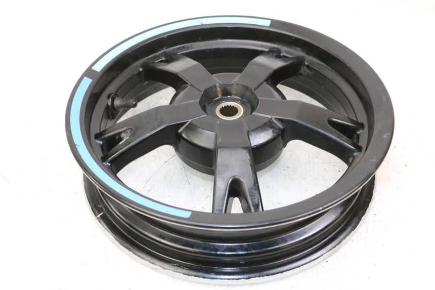 photo de OBRĘCZ TYLNA PEUGEOT STREETZONE 4T 50 (2018 - 2023) - Zbliżenie komponentów