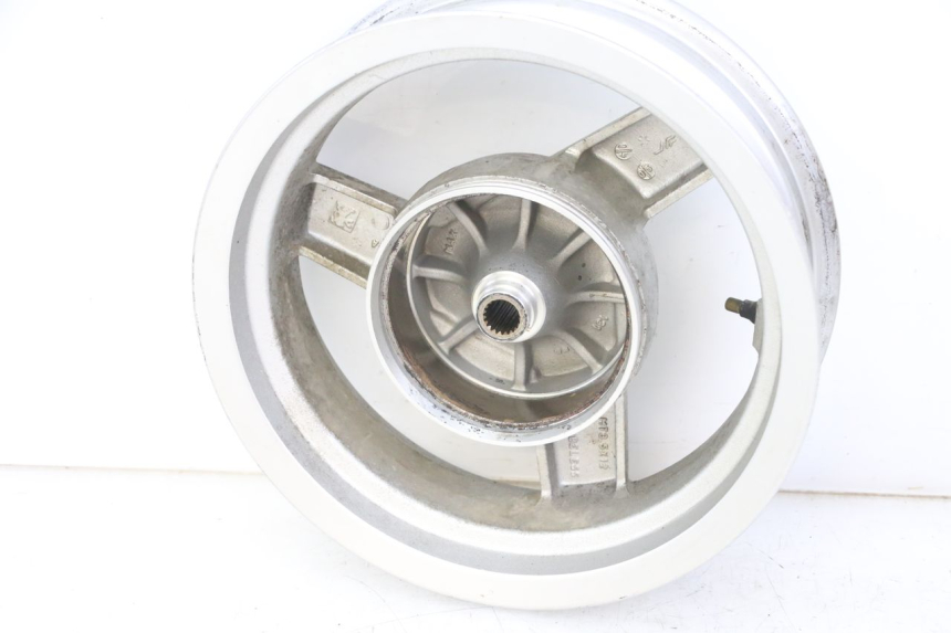 photo de OBRĘCZ TYLNA PEUGEOT VIVACITY 125 (2010 - 2017) - Szczegół części