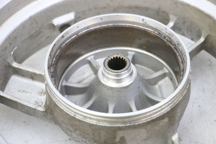 photo de OBRĘCZ TYLNA PEUGEOT VIVACITY 125 (2010 - 2017) - Szczegóły charakterystyczne