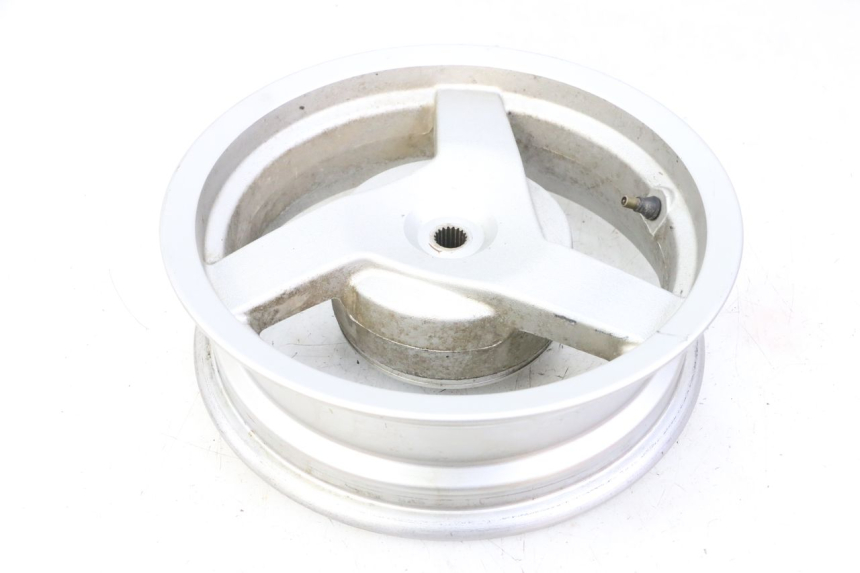 photo de OBRĘCZ TYLNA PEUGEOT VIVACITY 125 (2010 - 2017) - Widok z bliska