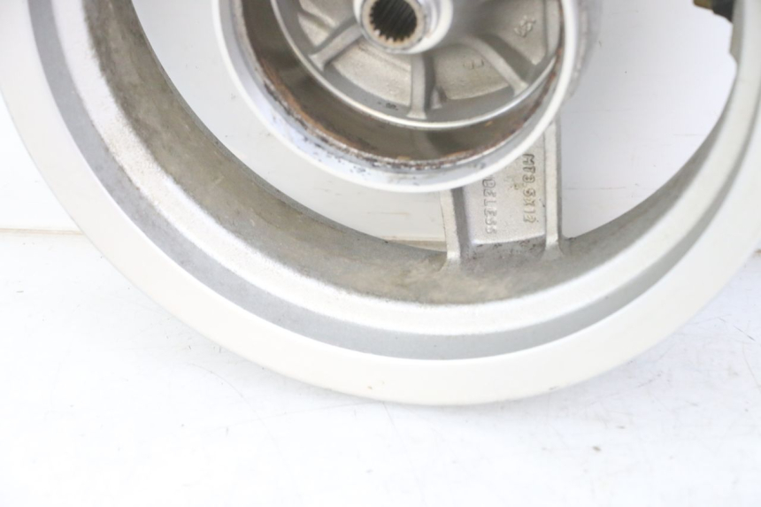 photo de OBRĘCZ TYLNA PEUGEOT VIVACITY 125 (2010 - 2017) - Zoom stanu zużycia