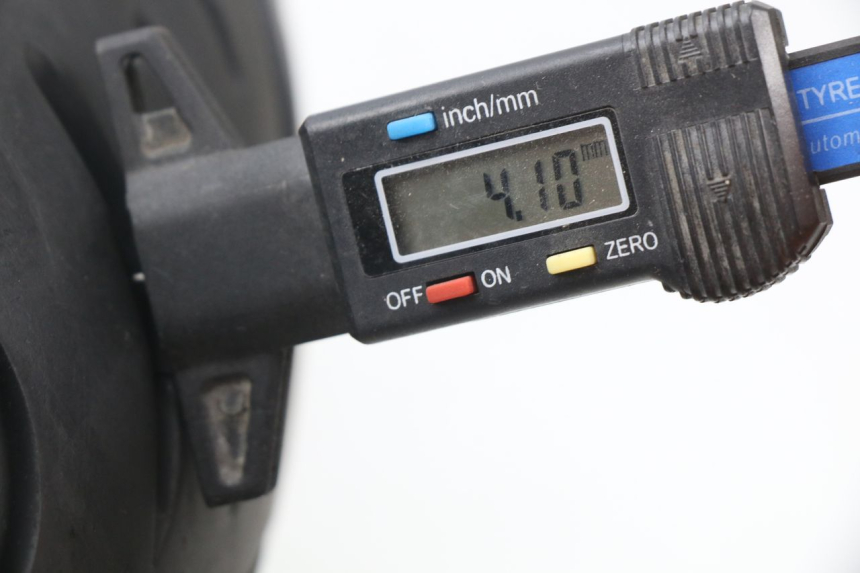 photo de OBRĘCZ TYLNA BMW R GS 1200 (2005 - 2007) - Zbliżenie techniczne