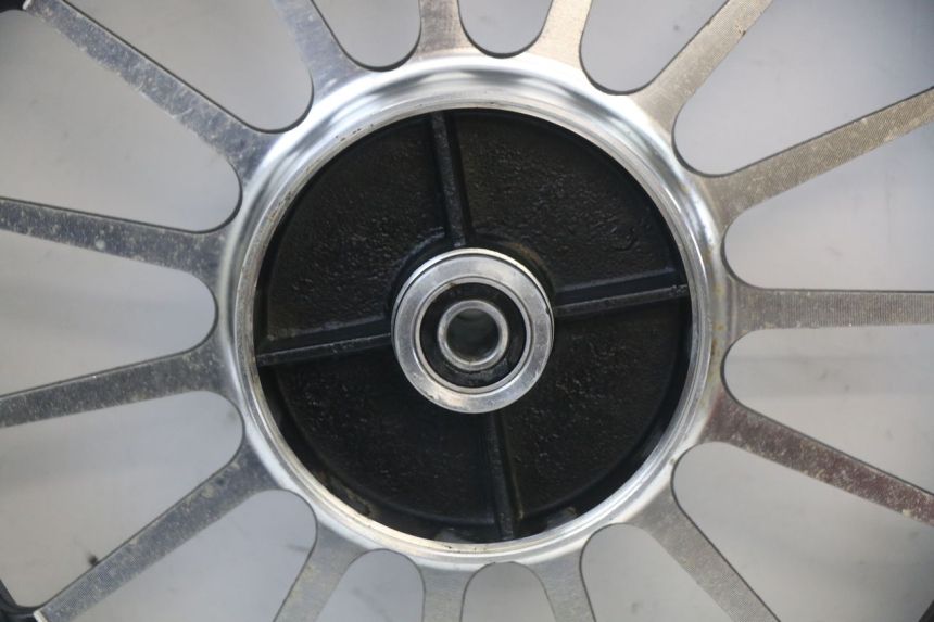 photo de OBRĘCZ TYLNA REGAL RAPTOR RAXTER 2 125 (2007 - 2015) - Zbliżenie techniczne