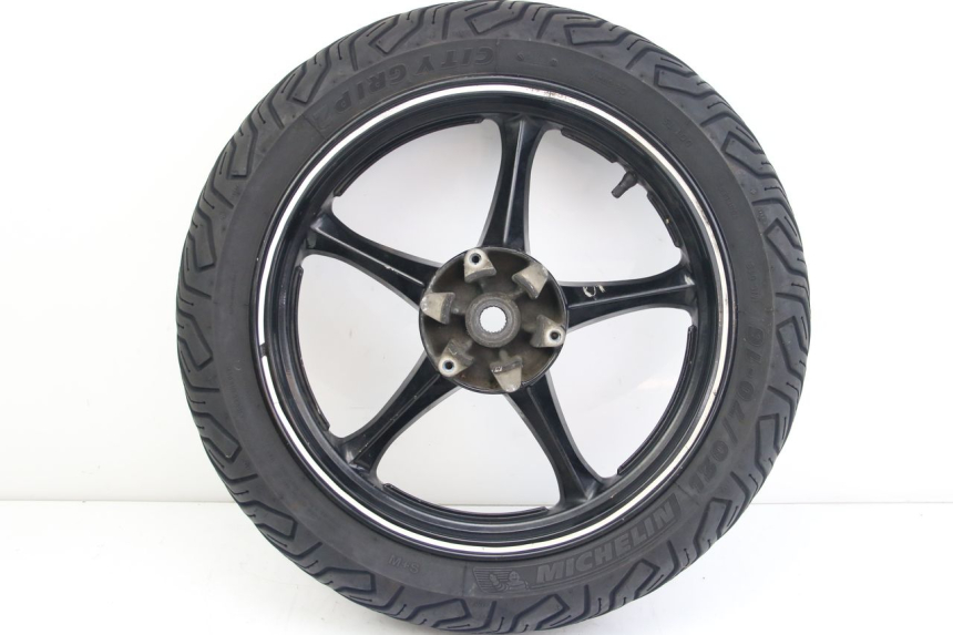 photo de OBRĘCZ TYLNA SUZUKI SIXTEEN 125 (2008 - 2010) - Szczegół części