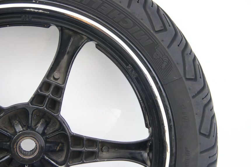 photo de OBRĘCZ TYLNA SUZUKI SIXTEEN 125 (2008 - 2010) - Szczegóły charakterystyczne