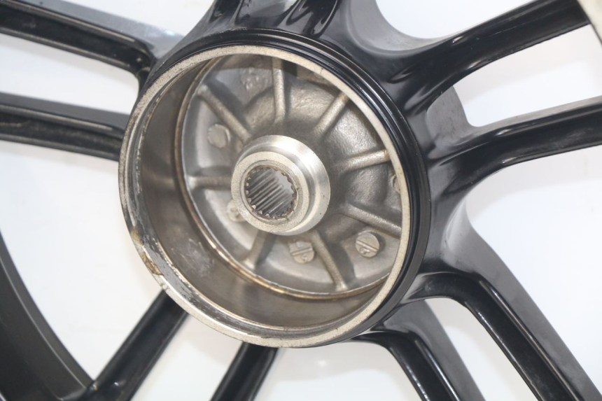 photo de OBRĘCZ TYLNA PEUGEOT SPEEDFIGHT 3 AIR 50 (2009 - 2015) - Zbliżenie techniczne