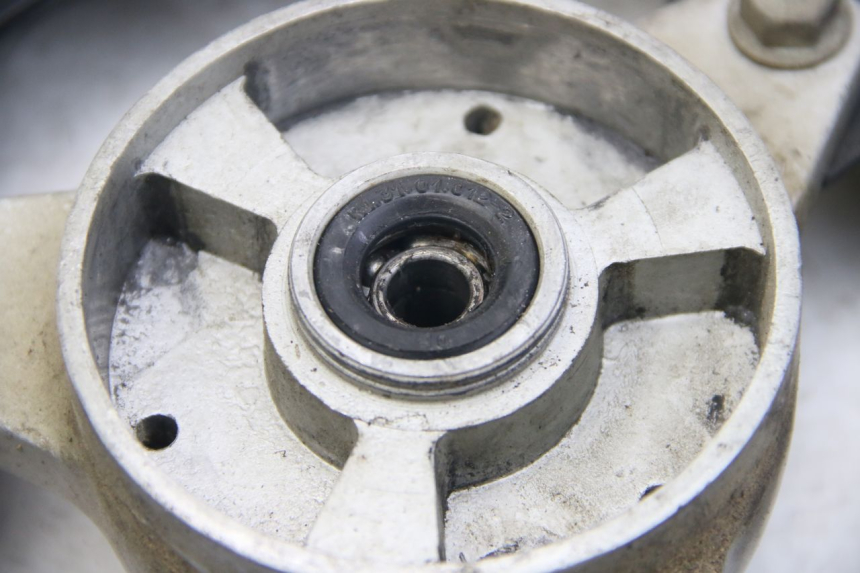 photo de OBRĘCZ TYLNA JAWA STELLA BABETTA 134 50 - Punkty mocowania