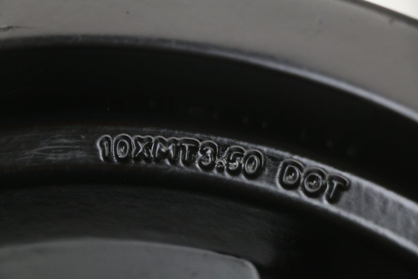 photo de OBRĘCZ TYLNA PEUGEOT STREETZONE I 2T 50 (2018 - 2020) - Zbliżenie komponentów