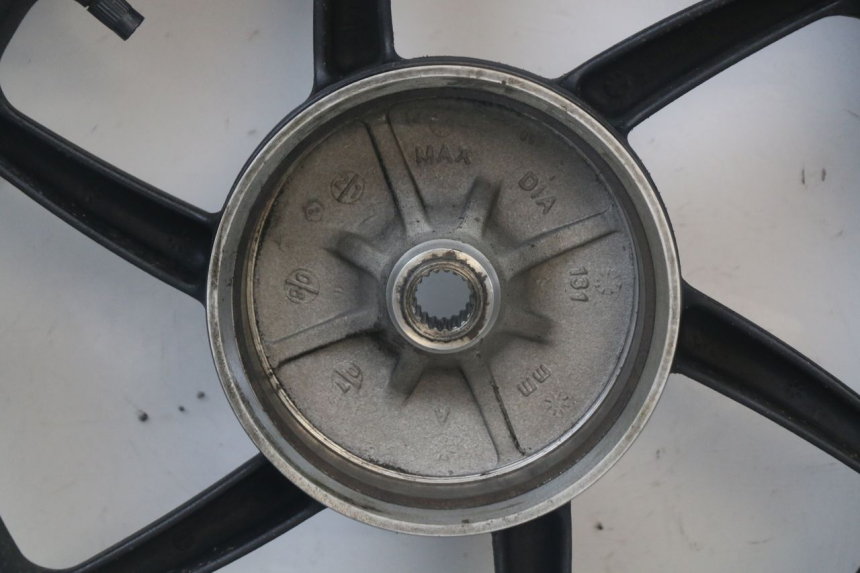 photo de OBRĘCZ TYLNA KYMCO SUPER 8 125 (2008 - 2015) - Oznaczenia i referencje