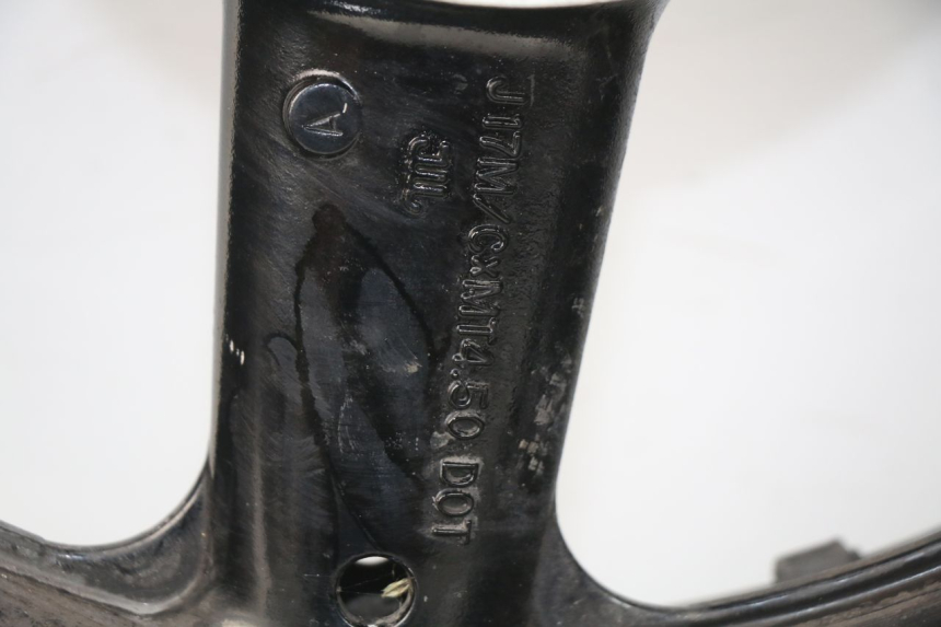 photo de OBRĘCZ TYLNA SUZUKI SV S ABS 650 (2003 - 2009) - Zbliżenie techniczne