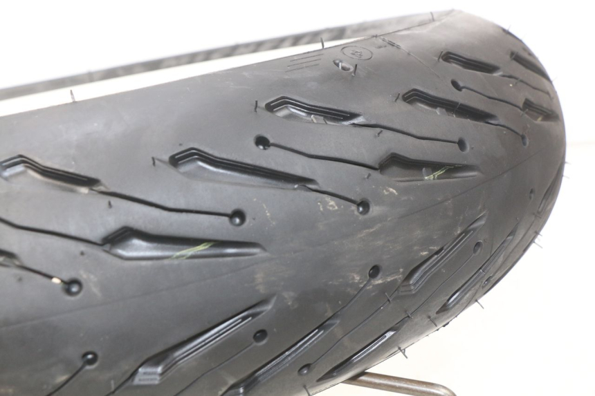 photo de OBRĘCZ TYLNA SUZUKI SV S 650 (1999 - 2002) - Inny kąt widzenia