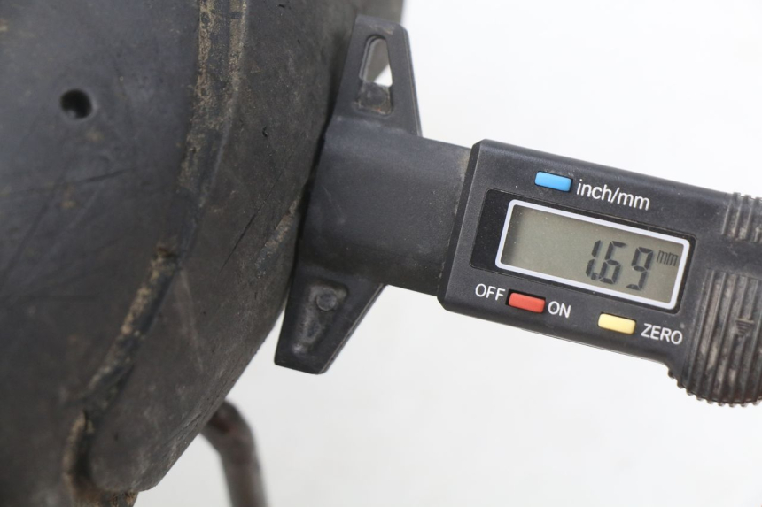 photo de OBRĘCZ TYLNA PEUGEOT SV 80 (1993 - 1997) - Szczegół części