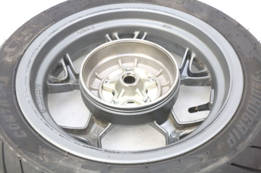 photo de OBRĘCZ TYLNA APRILIA SXR 50 (2021 - 2023) - Zoom stanu zużycia