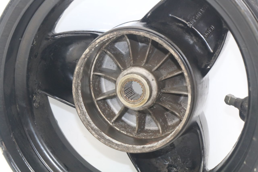 photo de OBRĘCZ TYLNA PEUGEOT TKR TREKKER FURIOUS 50 (2005 - 2014) - Zbliżenie techniczne